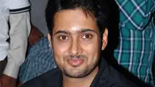 Fan kills himself, upset over Uday Kiran's suicide Thumbnail