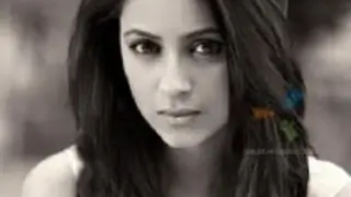 Pratyusha debuts as host with 'Savdhaan India' Thumbnail
