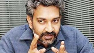 Rajamouli completes shooting war sequence for 'Baahubali' Thumbnail