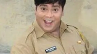 "I am loving all the attention!" - Kiku Sharda Thumbnail