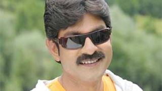 Lucky to be acting with 'Thalaiva': Jagapathi Babu