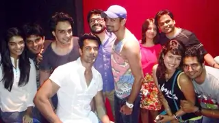 Anuj Sachdeva Hosts Hawaa Hawaai Screening Thumbnail