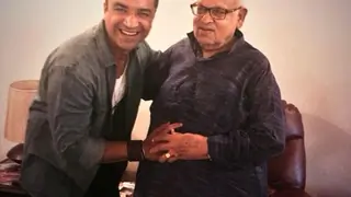 Double treat for Ajaz Khan! Thumbnail