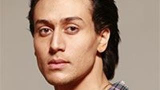 I want to be full package like Hrithik: Tiger Shroff