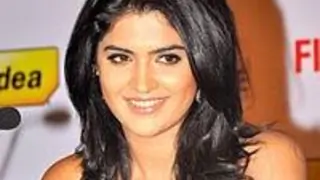 Experienced Deeksha made newcomer Armaan nervous Thumbnail