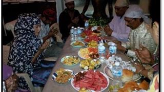 Iftaar Party on the sets of Main Na Bhoolungi