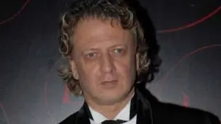 Role reversal: when designer Rohit Bal turned model Thumbnail