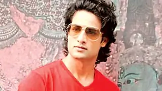 "I want to play roles in which I can show the untouched facets of life" - Himanshu soni Thumbnail