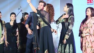 Aashka Goradia's rendezvous with Hrithik Roshan at Gujarati Jalso!