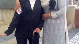 Najma to don a Charlie Chaplin's look in Tum Saath Ho Jab Apne! Thumbnail
