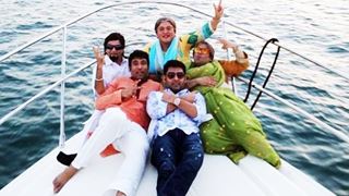 Comedy Nights with Kapil team on a selfie spree in Dubai! Thumbnail