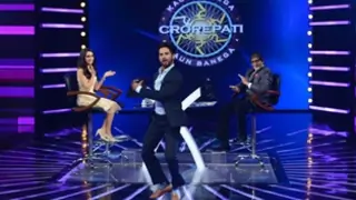 Shahid grooves and Shraddha croons on the sets of KBC! Thumbnail