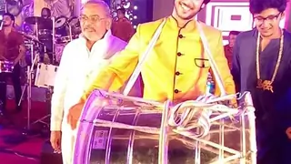 My experience of playing Garba for the first time was rocking - Shivin Narang Thumbnail