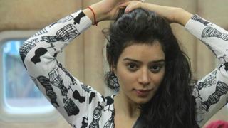 #BiggBoss8Gossip - Sukirti Kandpal and Soni singh talk about their marriage plans!