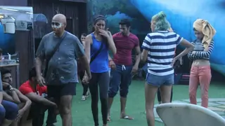 #BiggBoss8Gossip - Housemates support Karishma for the indecent behavior by Gautam! Thumbnail