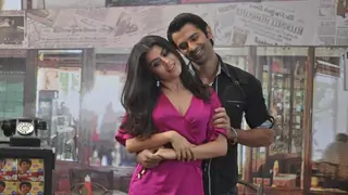 Main Aur Mr. Riight Teaser Out Thumbnail