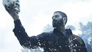 Shahid Wants to Keep the Skull from Haider Thumbnail