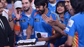 Wife Kanchi Kaul planned a special surprise for Shabbir Ahluwalia on their anniversary during BCL!