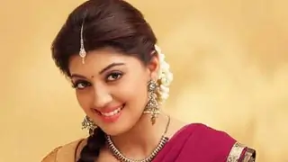 Pranitha Subhash in Telugu remake of 'Arima Nambi' Thumbnail