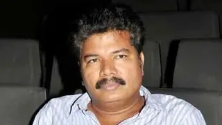Filmmaker Shankar faces wrath of transgender community Thumbnail