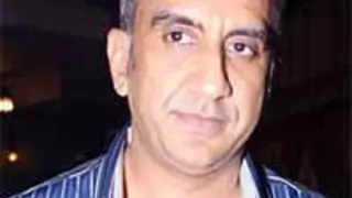Milan Luthria promises triple entertainment in 'Baadshaho' thumbnail