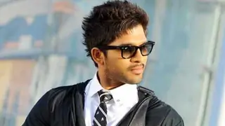 Allu Arjun found shooting with Pradeep Sarkar 'fun' Thumbnail