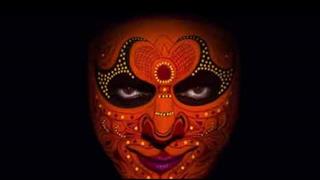 Kamal Haasan dubs in Telugu for 'Uttama Villain' thumbnail