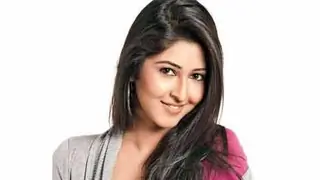 Sonarika Bhadoria in Telugu remake of 'Sundarapandian' Thumbnail
