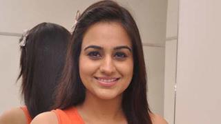 Aksha Pardasany excited to act with Ravi Teja