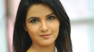 Jasmine Bhasin roped in for 'Tashan-e-Ishq' Thumbnail