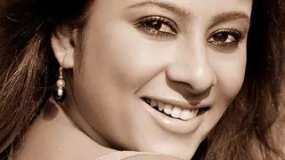 I want to play different and interesting roles, says Sai Deodhar Thumbnail