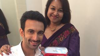 For the love of fans: Nandish flies down his fan from Orissa