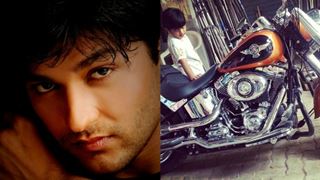 Anas Rashid becomes a proud owner of a Harley Davidson!