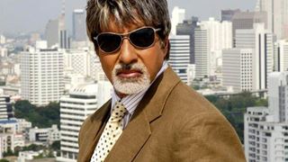 'Aks' reason behind Big B's French beard