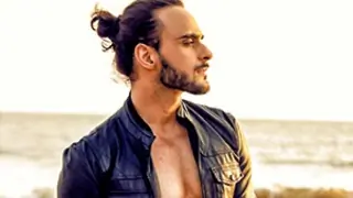 Angad Hasija to pair opposite Monica Sharma in Dilli Wali...! thumbnail