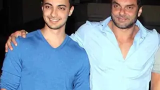 Sohail Khan all set to launch Aayush Sharma! Thumbnail