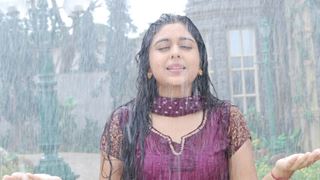 Monsoon talks with Neha Sargam!