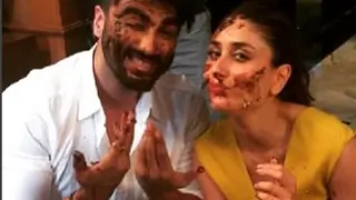 Arjun and Kareena indulge in Cake smash! Thumbnail