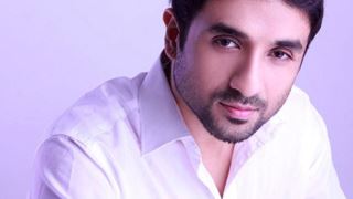 Flaunt message of homosexuality on chest: Vir Das