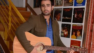 "I will propose my lady with a diamond and a rose." - Pearl V Puri Thumbnail