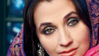 Challenging job to make films on homosexuality: Salma Agha thumbnail