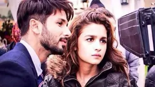 Shahid, Alia launch 'Shaandaar' title track at his alma mater Thumbnail
