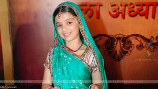 Actress Gracy Goswami records a verse for Balika Vadhu!