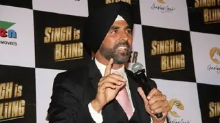 Akshay to give autographed tickets of 'Singh is Bling' to fans Thumbnail