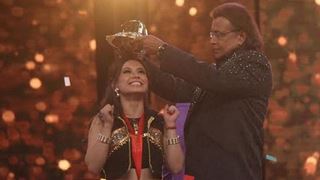 Proneeta wins Dance India Dance Trophy