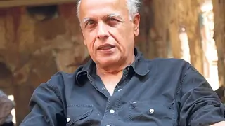 Mahesh Bhatt endorses litterateurs' return of awards Thumbnail