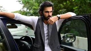 I mostly laze around and don't even take a bath on a Sunday! - Karan V Grover Thumbnail