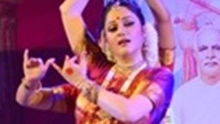 Gracy Singh performs at the Brahma Kumari.