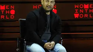 Protest outside Aamir Khan's house! Thumbnail