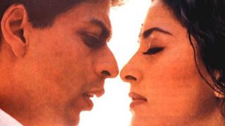 You always look good: SRK to Juhi Chawla thumbnail